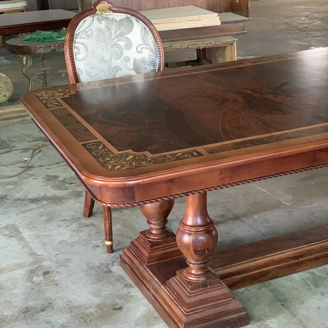 BỘ BÀN ĂN TÂN CỔ ĐIỂN LOUIS KING CHAIR 16
